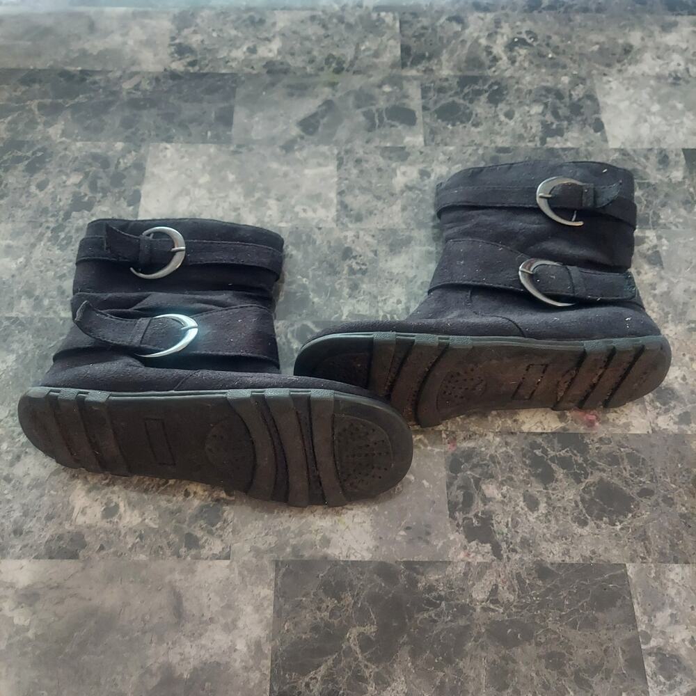 Girls black buckle zip up bottles size 1 booties soft cute